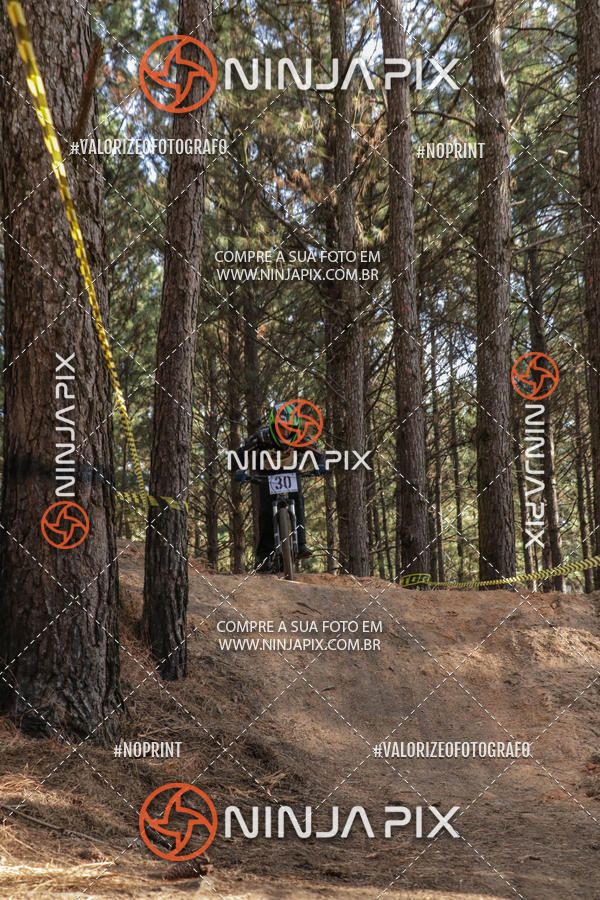 Buy your photos of the eventDownhill Pedreira on Fotop