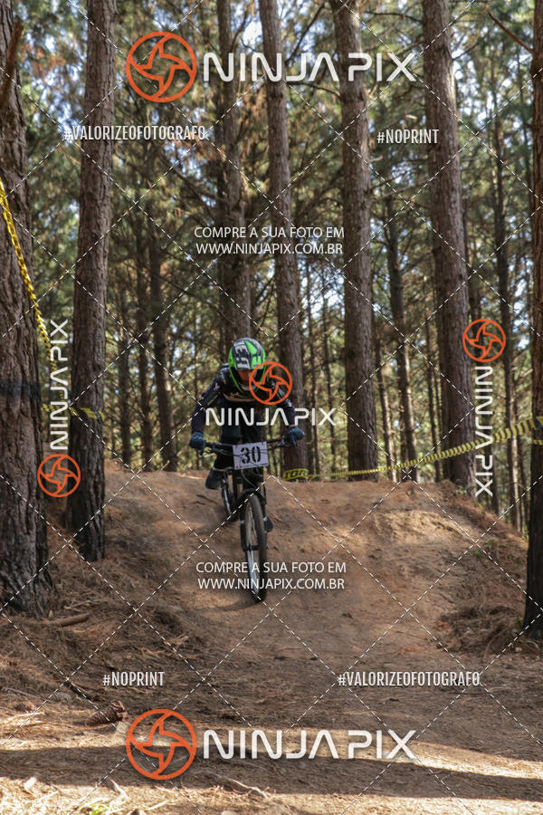 Buy your photos of the eventDownhill Pedreira on Fotop