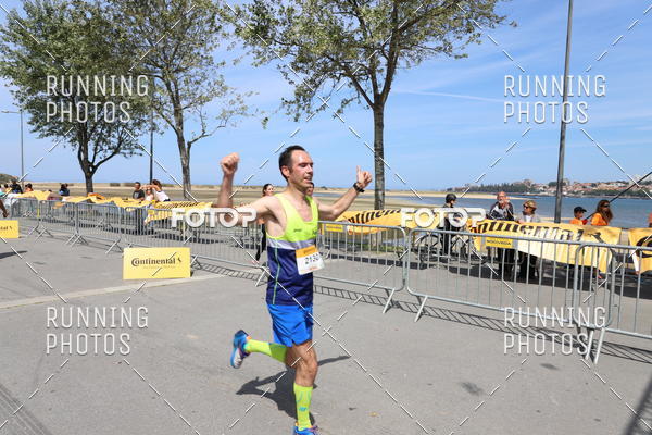 Buy your photos of the eventCORRIDA S�O JO�O 2019 on Fotop