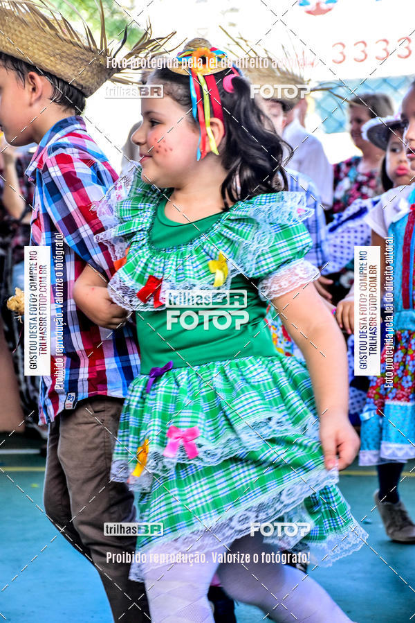 Buy your photos of the eventFesta Junina Colgio Dom Rafael on Fotop