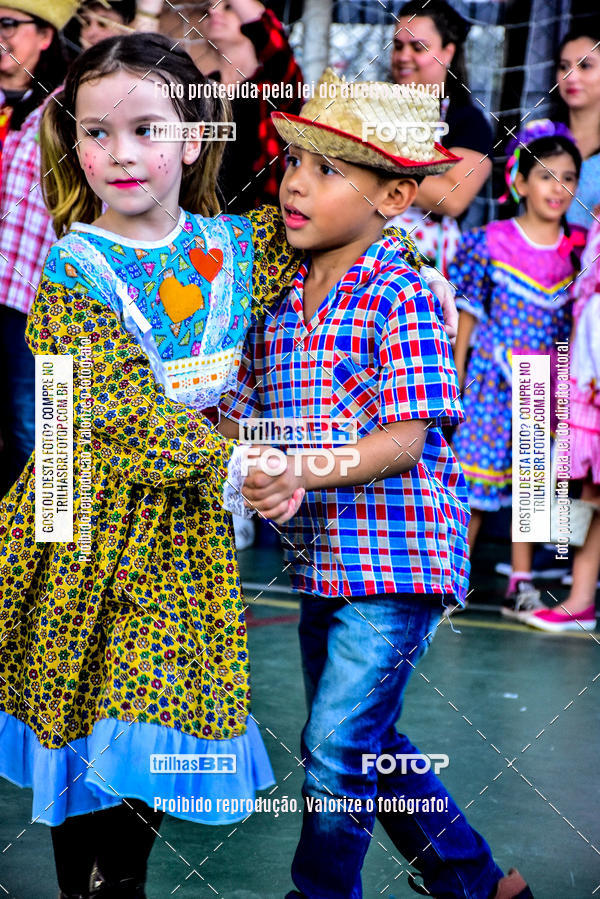 Buy your photos of the eventFesta Junina Colgio Dom Rafael on Fotop