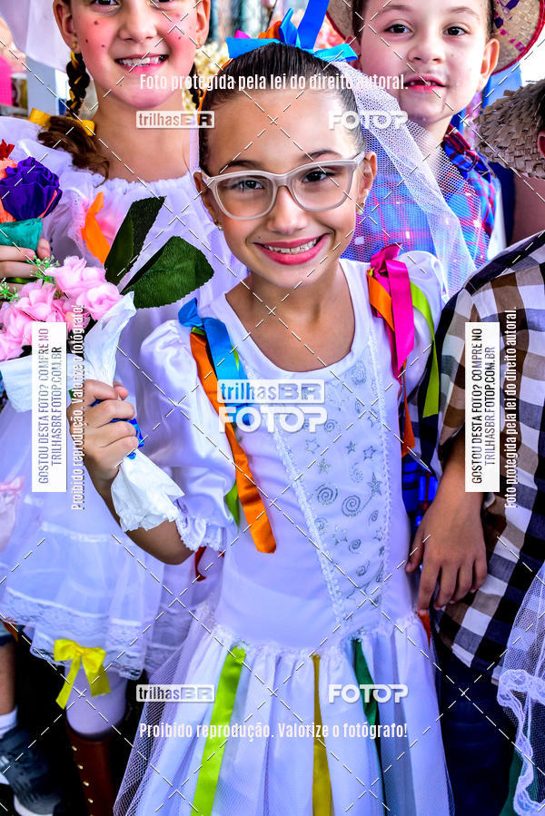 Buy your photos of the eventFesta Junina Colgio Dom Rafael on Fotop
