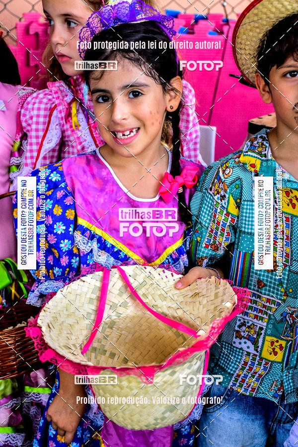 Buy your photos of the eventFesta Junina Colgio Dom Rafael on Fotop