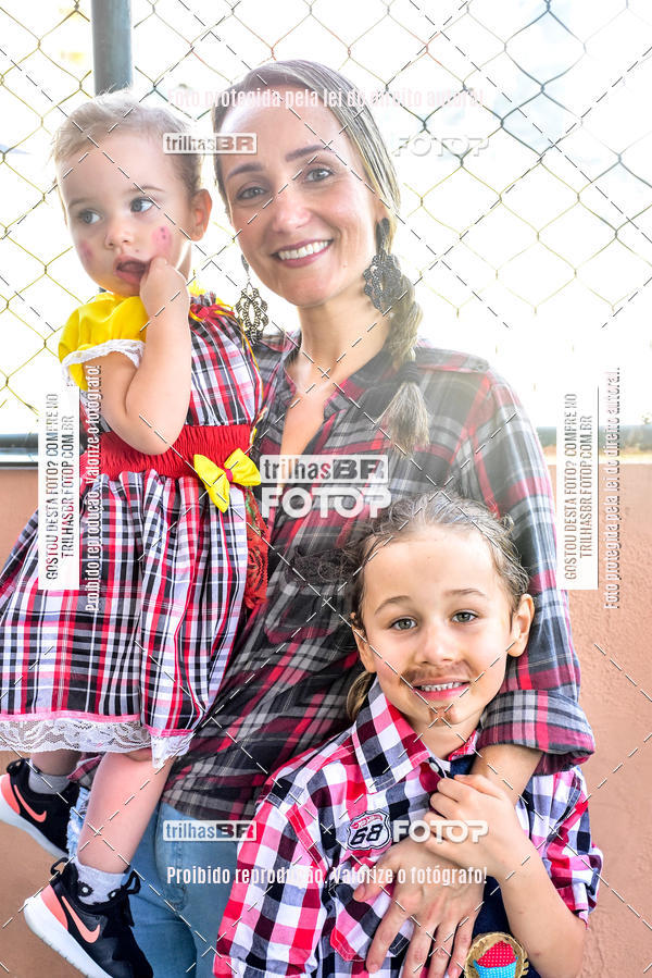 Buy your photos of the eventFesta Junina Colgio Dom Rafael on Fotop