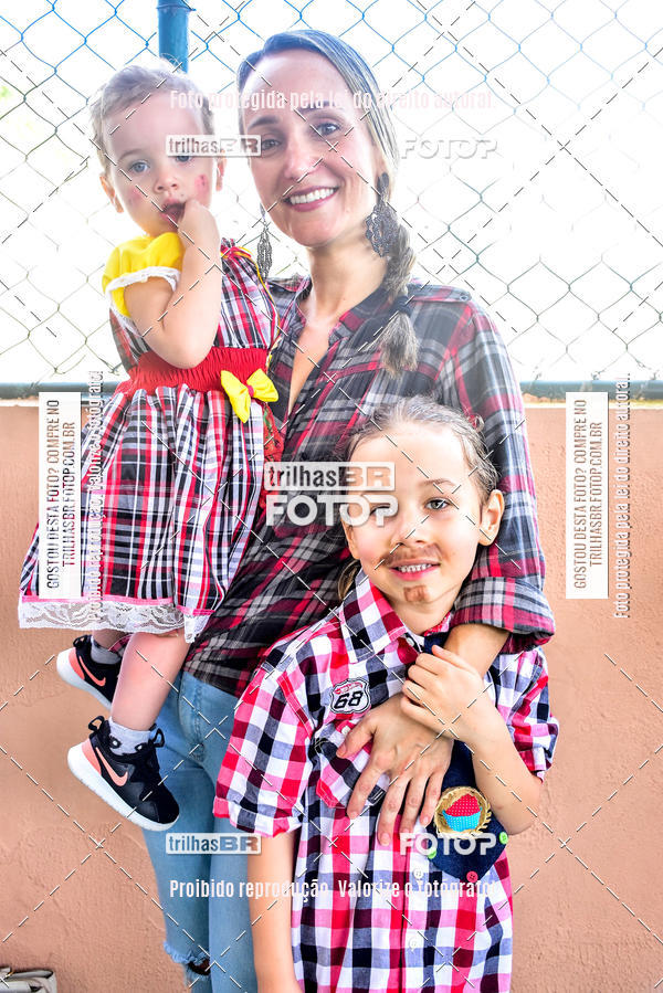 Buy your photos of the eventFesta Junina Colgio Dom Rafael on Fotop