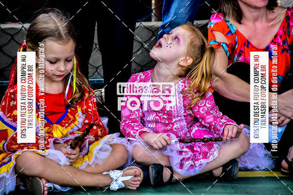 Buy your photos of the eventFesta Junina Colgio Dom Rafael on Fotop