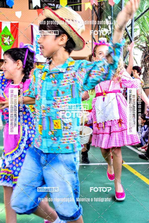 Buy your photos of the eventFesta Junina Colgio Dom Rafael on Fotop