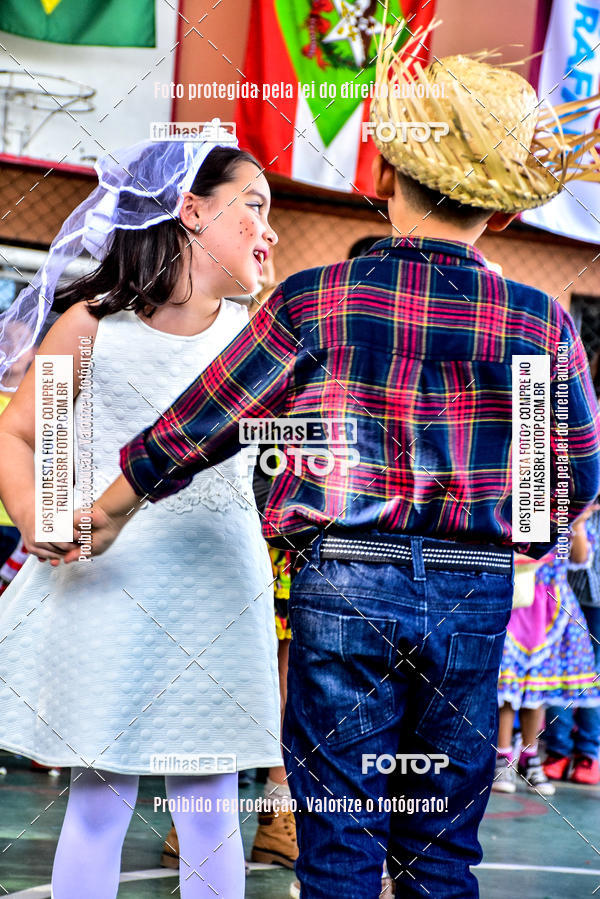 Buy your photos of the eventFesta Junina Colgio Dom Rafael on Fotop