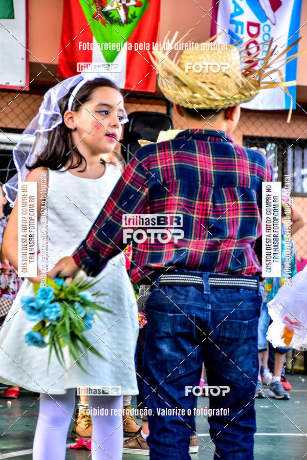 Buy your photos of the eventFesta Junina Colgio Dom Rafael on Fotop