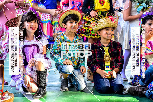 Buy your photos of the eventFesta Junina Colgio Dom Rafael on Fotop