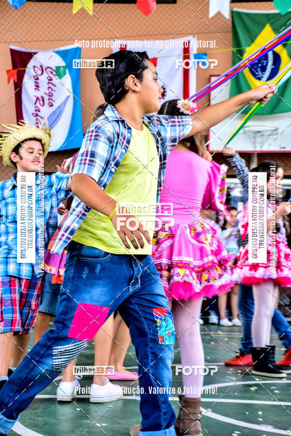 Buy your photos of the eventFesta Junina Colgio Dom Rafael on Fotop