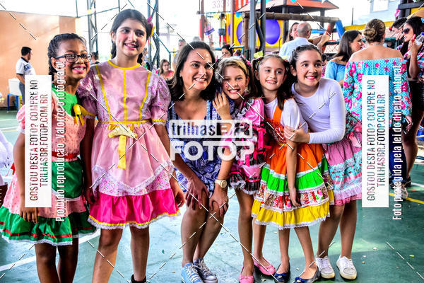 Buy your photos of the eventFesta Junina Colgio Dom Rafael on Fotop