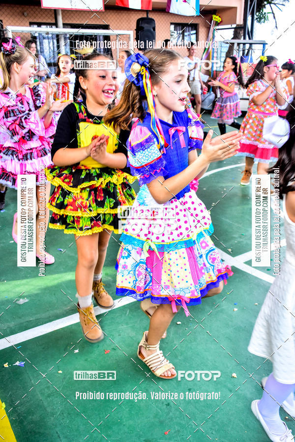 Buy your photos of the eventFesta Junina Colgio Dom Rafael on Fotop