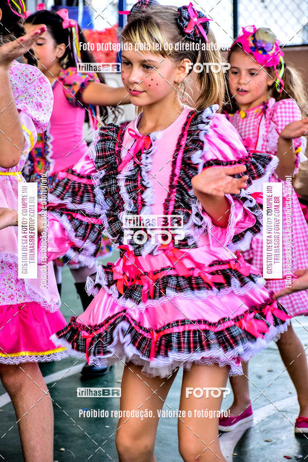 Buy your photos of the eventFesta Junina Colgio Dom Rafael on Fotop