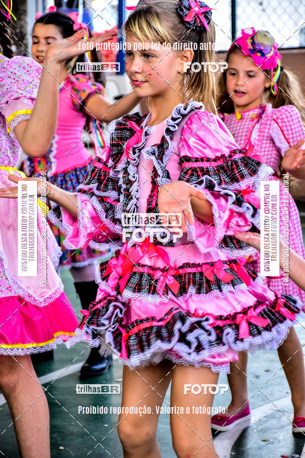 Buy your photos of the eventFesta Junina Colgio Dom Rafael on Fotop