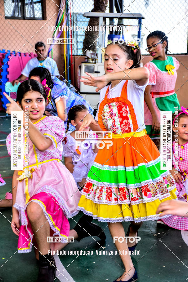 Buy your photos of the eventFesta Junina Colgio Dom Rafael on Fotop