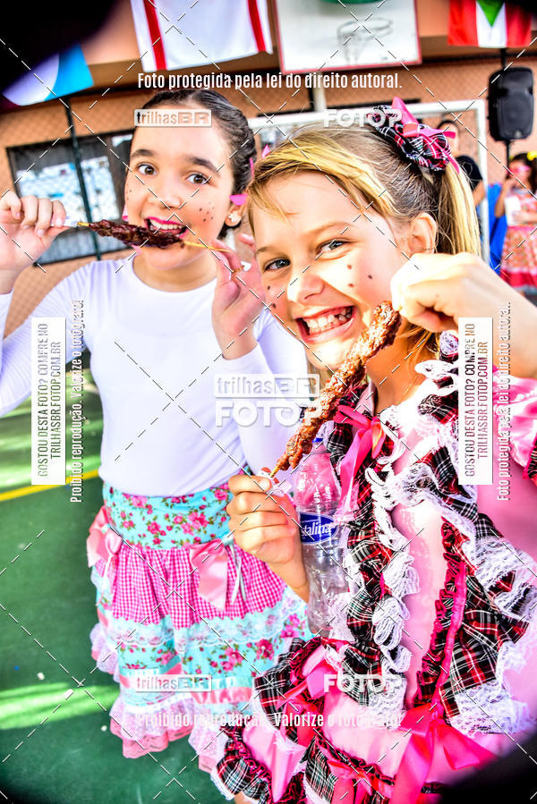 Buy your photos of the eventFesta Junina Colgio Dom Rafael on Fotop