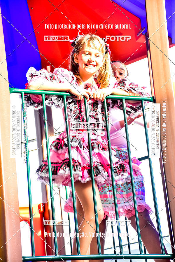Buy your photos of the eventFesta Junina Colgio Dom Rafael on Fotop