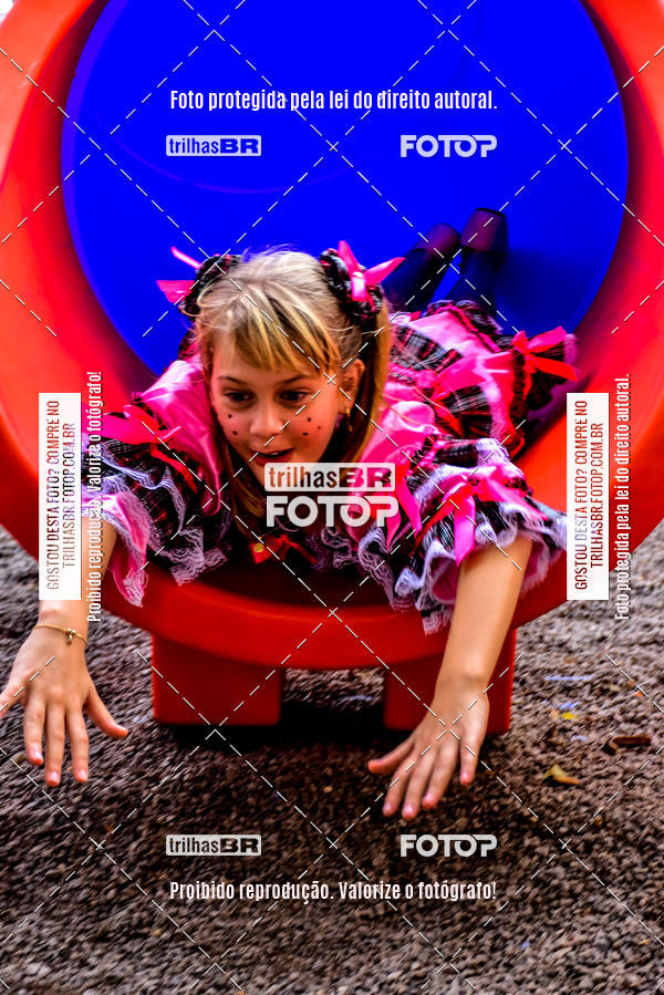 Buy your photos of the eventFesta Junina Colgio Dom Rafael on Fotop