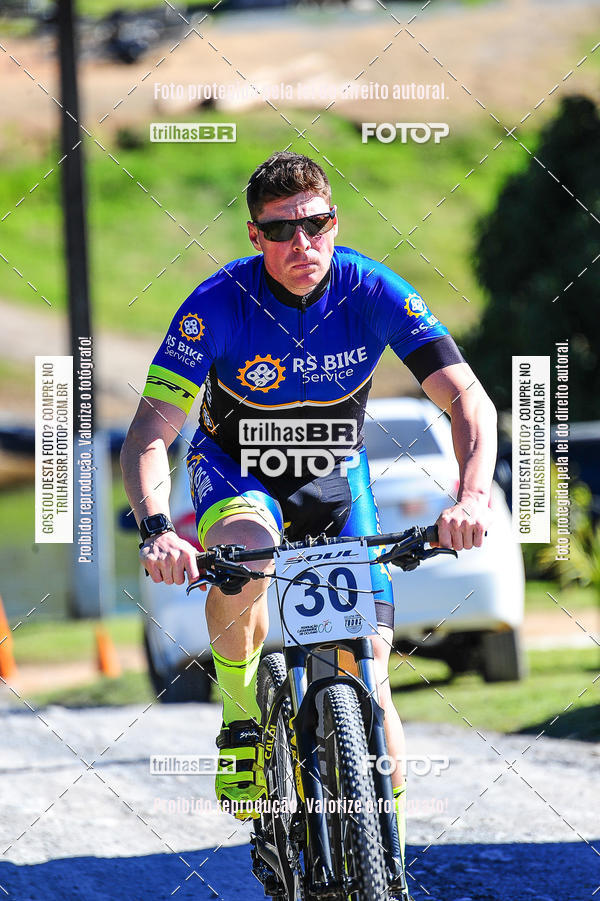 Buy your photos of the eventVolta de Santa Catarina de Mountain Bike on Fotop