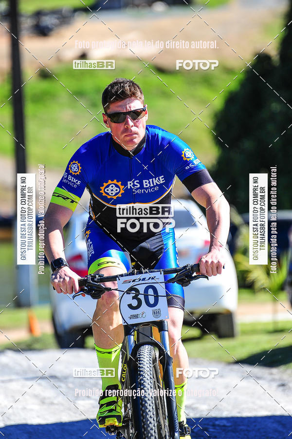Buy your photos of the eventVolta de Santa Catarina de Mountain Bike on Fotop