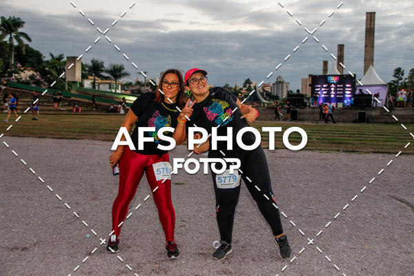 Buy your photos of the eventNeon Night Run 2019 - Belo Horizonte on Fotop