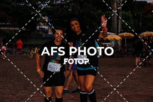 Buy your photos of the eventNeon Night Run 2019 - Belo Horizonte on Fotop