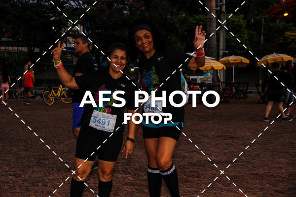 Buy your photos of the eventNeon Night Run 2019 - Belo Horizonte on Fotop