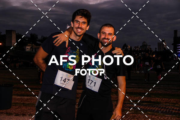 Buy your photos of the eventNeon Night Run 2019 - Belo Horizonte on Fotop