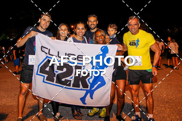 Achetez vos photos de l'vnementNeon Night Run 2019 - Belo Horizonte sur Fotop