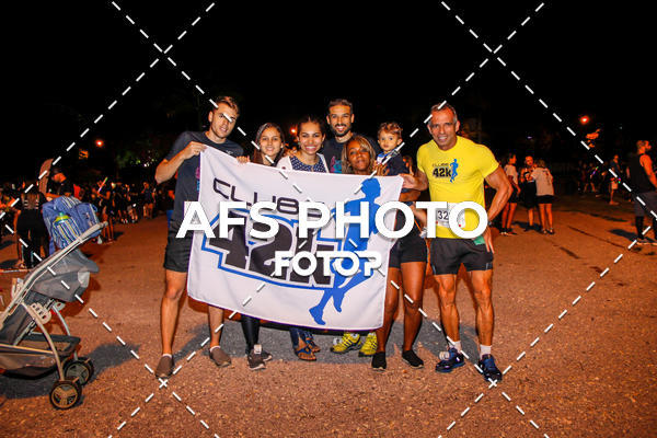 Achetez vos photos de l'vnementNeon Night Run 2019 - Belo Horizonte sur Fotop