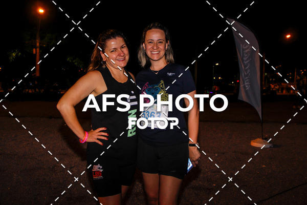 Compre as suas fotos do eventoNeon Night Run 2019 - Belo Horizonte no Fotop