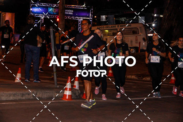 Compre as suas fotos do eventoNeon Night Run 2019 - Belo Horizonte no Fotop