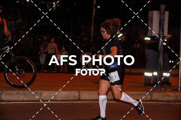 Compre as suas fotos do eventoNeon Night Run 2019 - Belo Horizonte no Fotop
