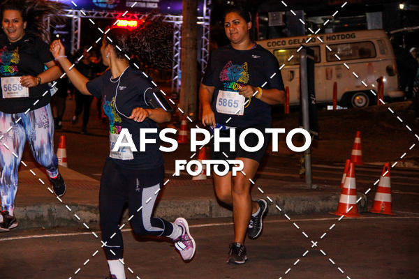 Compre as suas fotos do eventoNeon Night Run 2019 - Belo Horizonte no Fotop