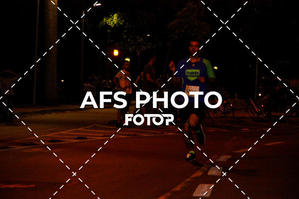 Compre as suas fotos do eventoNeon Night Run 2019 - Belo Horizonte no Fotop