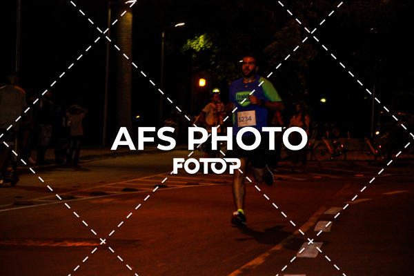 Compre as suas fotos do eventoNeon Night Run 2019 - Belo Horizonte no Fotop