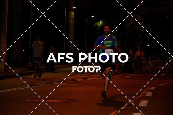Compre as suas fotos do eventoNeon Night Run 2019 - Belo Horizonte no Fotop