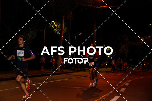 Compre as suas fotos do eventoNeon Night Run 2019 - Belo Horizonte no Fotop