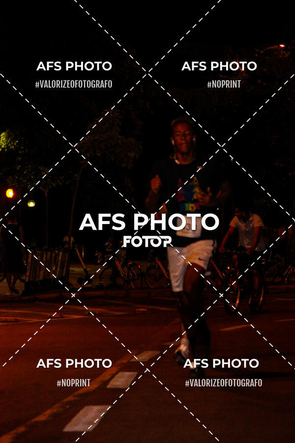 Compre as suas fotos do eventoNeon Night Run 2019 - Belo Horizonte no Fotop