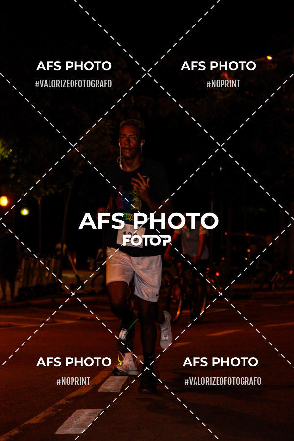 Compre as suas fotos do eventoNeon Night Run 2019 - Belo Horizonte no Fotop