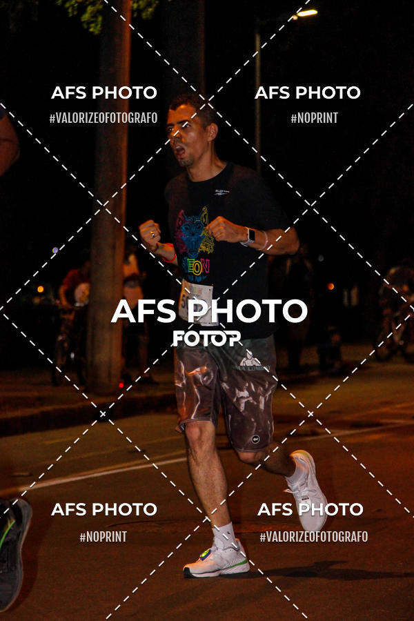 Compre as suas fotos do eventoNeon Night Run 2019 - Belo Horizonte no Fotop