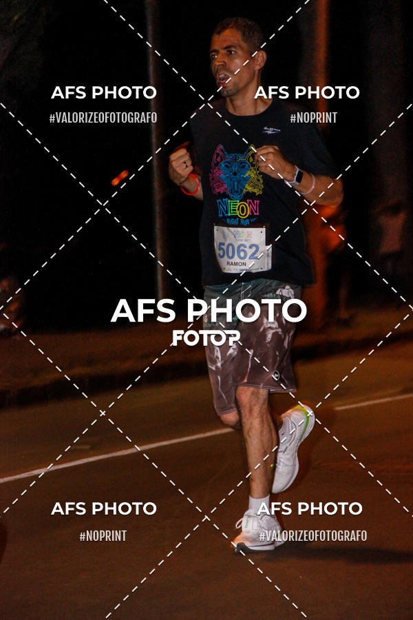 Compre as suas fotos do eventoNeon Night Run 2019 - Belo Horizonte no Fotop