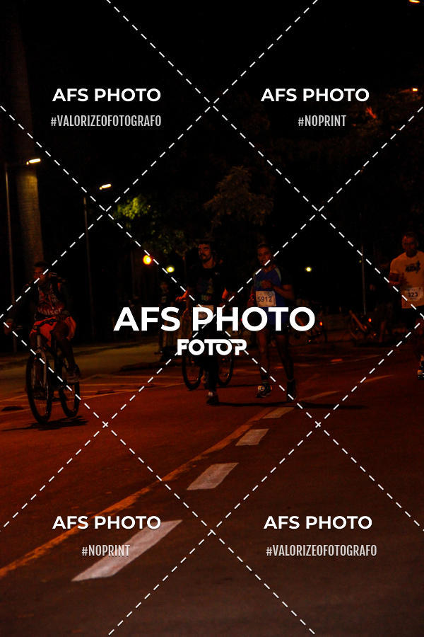 Acquista le foto dell'eventoNeon Night Run 2019 - Belo Horizonte in Fotop