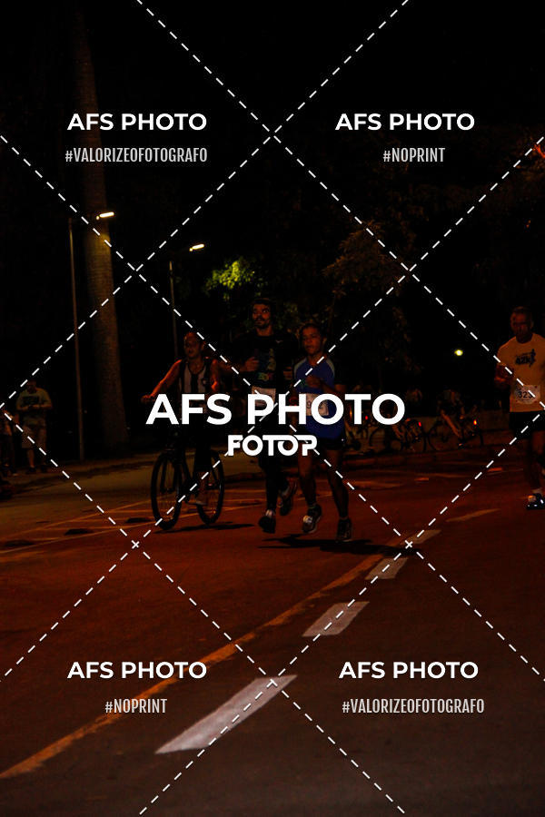 Acquista le foto dell'eventoNeon Night Run 2019 - Belo Horizonte in Fotop
