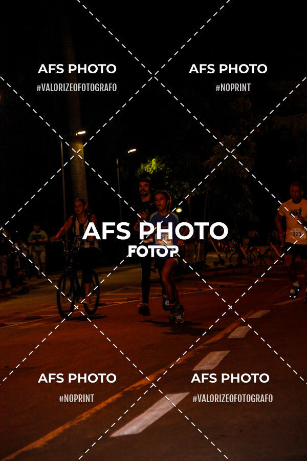 Acquista le foto dell'eventoNeon Night Run 2019 - Belo Horizonte in Fotop