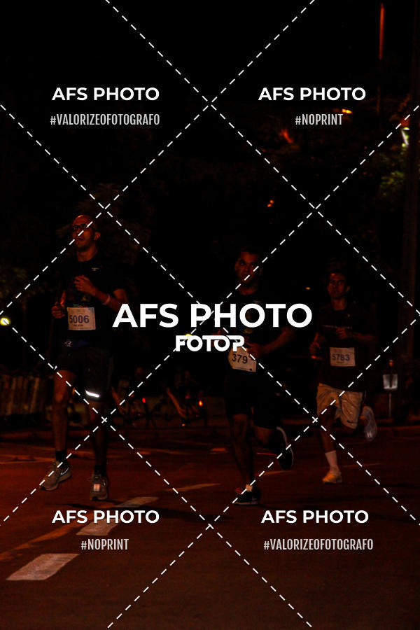 Acquista le foto dell'eventoNeon Night Run 2019 - Belo Horizonte in Fotop