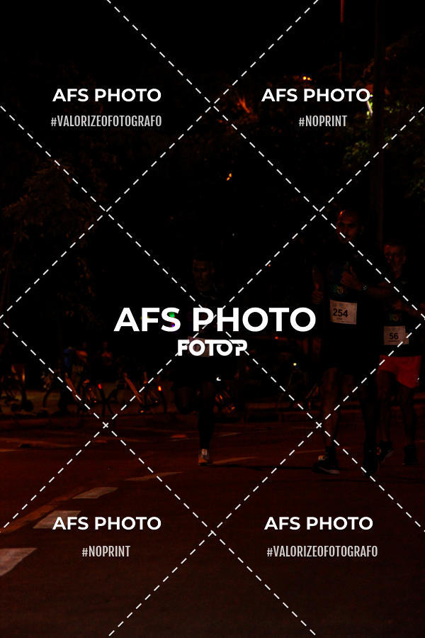 Acquista le foto dell'eventoNeon Night Run 2019 - Belo Horizonte in Fotop