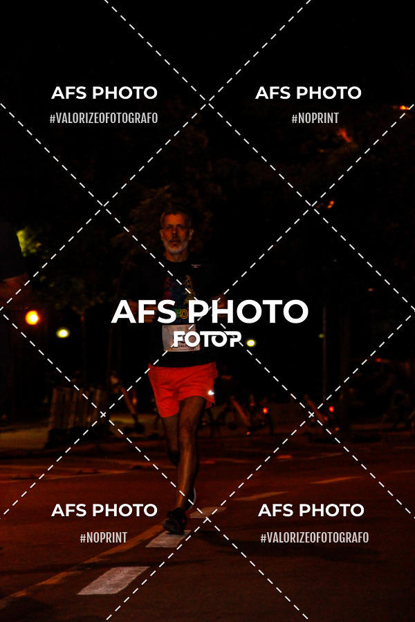 Acquista le foto dell'eventoNeon Night Run 2019 - Belo Horizonte in Fotop
