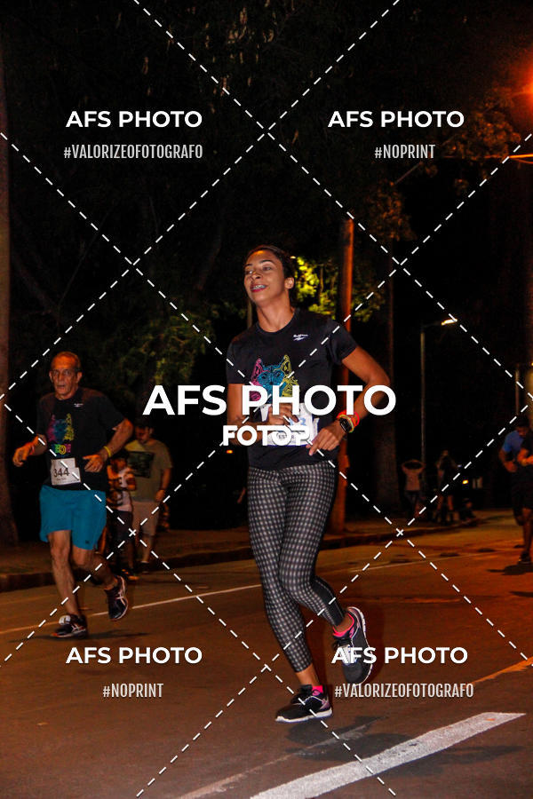 Achetez vos photos de l'vnementNeon Night Run 2019 - Belo Horizonte sur Fotop